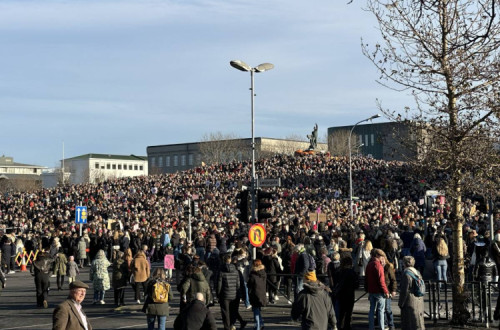 concentração da greve das mulheres em Reiquiavique