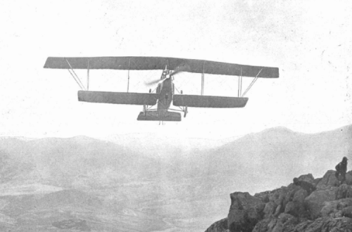 Aeroplano do exército espanhol na zona de Tetuán em 1913. Fonte: Mundo Gráfico, número 109 de 26 de novembro de 1913, página 13.