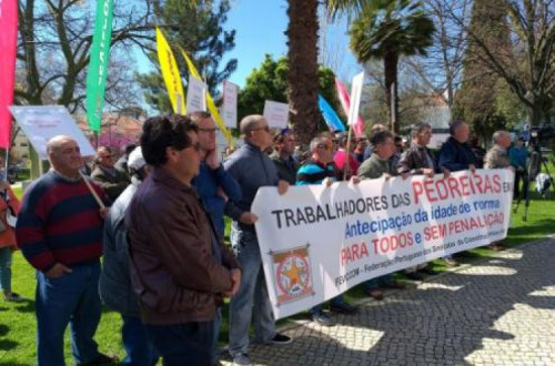 Trabalhadores das pedreiras manifestam-se - Foto da CGTP