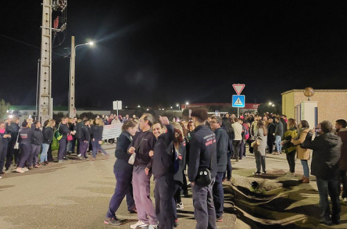 Trabalhadores da Hutchinson em luta. Foto da Fiequimetal.