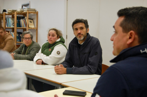 António Lima na reunião com a Associação de Pescas de Rabo de Peixe