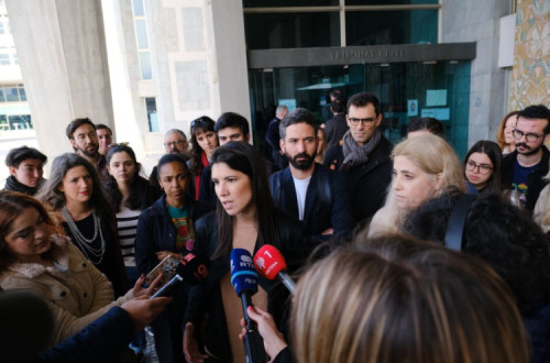 Mariana Mortágua com a mandaária e candidatos da lista do Bloco por Lisboa.