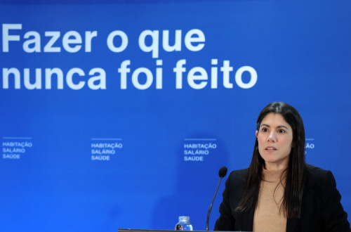 Mariana Mortágua no jantar-comício em Coimbra