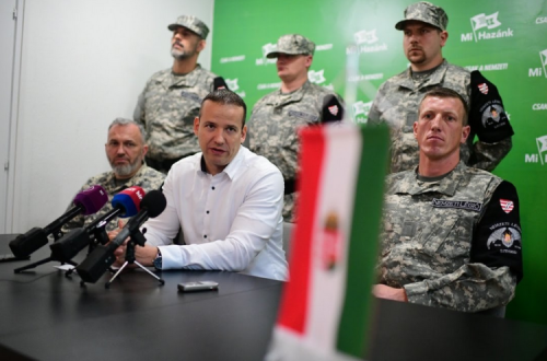 Partido A Nossa Pátria. Foto de European Roma Rights Centre.