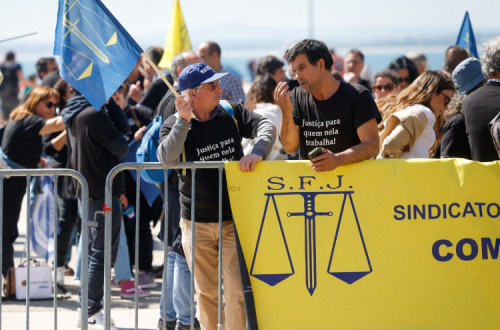Lisboa: Funcionários judiciais em protesto