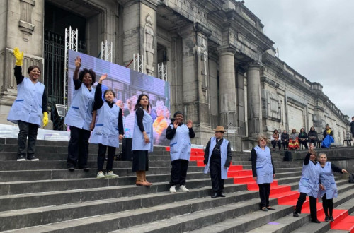 Trabalhadoras domésticas belgas numa ação de protesto sindical