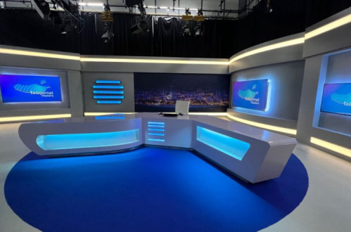 Estúdio do telejornal da RTP Madeira.