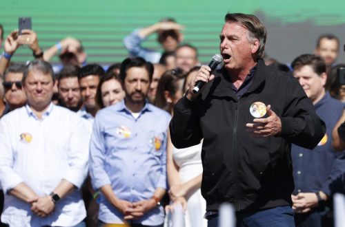Bolsonaro em comício de apoio a Nunes em São Paulo.