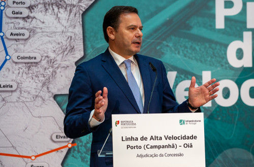 Luís Montenegro apresenta o Projeto da Linha de Alta Velocidade