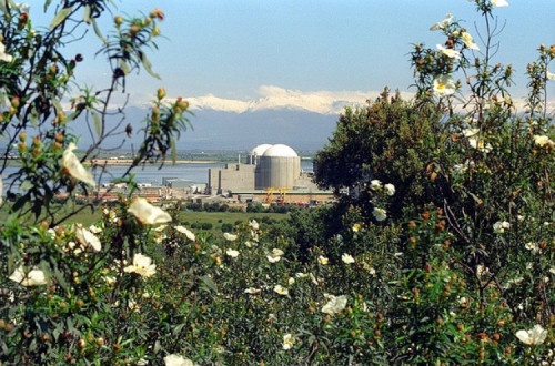 Central nuclear de Almaraz, em Cáceres, Estado espanhol. Foto de Foro Nuclear/Flickr.