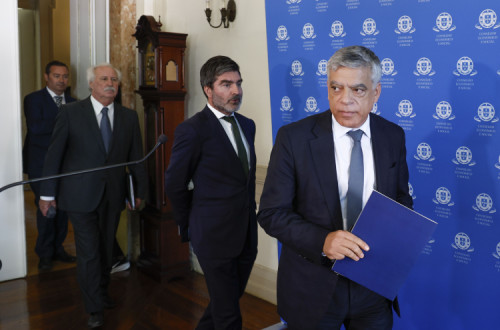 Armindo Monteiro da CIP ao preparar-se para falar depois de reunir com o governo na semana passada.