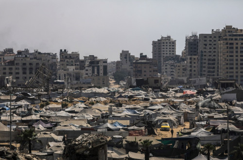 Refugiados em tendas na parte ocidental da Cidade de Gaza em julho.