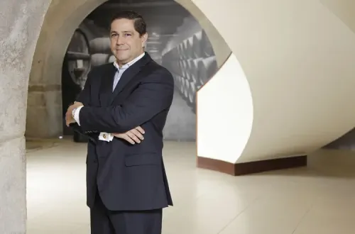 Mário Ferreira.