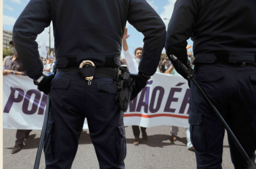 Polícias e manifestação do Chega