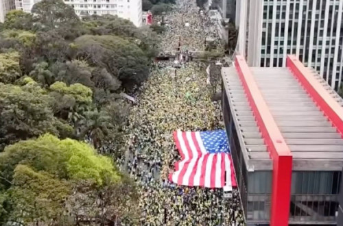 Manifestação pró-Bolsonaro na Avenida Paulista