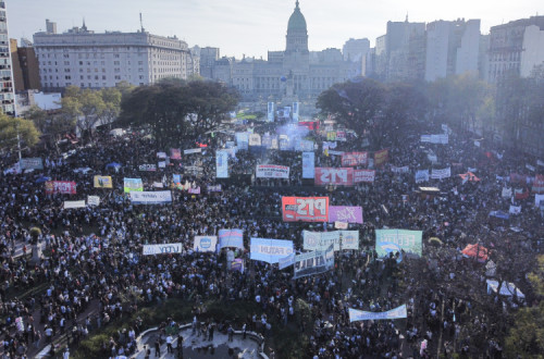 Manifestação em Buenos Aires no dia da votação do 