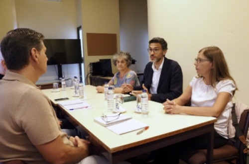 Bloco de Esquerda Açores visita  Escola Secundária das Laranjeiras, em Ponta Delgada.