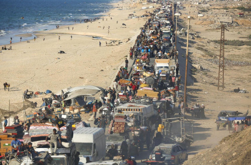 População de Gaza a ser deslocada. Foto El Salto.