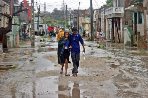Efeitos do Melissa em Santiago de Cuba.