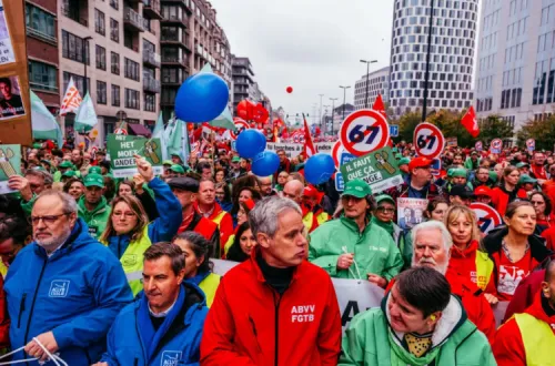 Manifestação de trabalhadores em Bruxelas. Foto da FGTB.