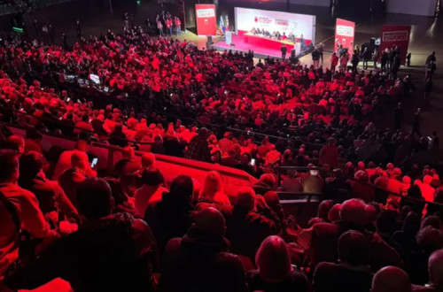 Assembleia Geral da CGIL que decidiu a greve geral.