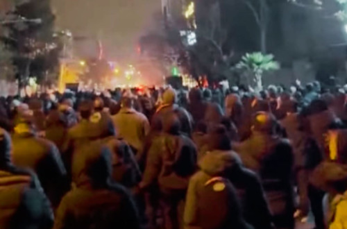 Protesto em Teerão a 10 de outubro
