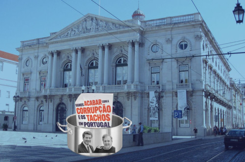 Câmara de Lisboa e tacho com cartaz do Chega