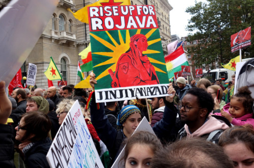 Manifestação em Londres de solidariedade com Rojava, 2019