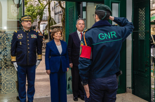 Ministra da Administraçao Interna e o secretário de Estado na cerimónia da GNR a 28 de janeiro.