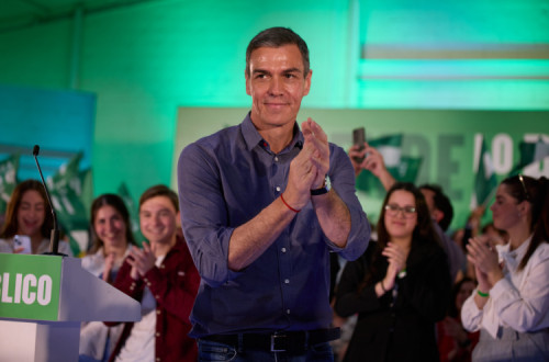 Pedro Sánchez num comício este domingo em Huelva