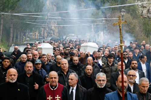 Funeral do dirigente do partido cristão libanês «Forças Libanesas», Pierre Mouawad, e da sua esposa Flavia, mortos por um ataque israelita ao seu apartamento em Ain Saadeh