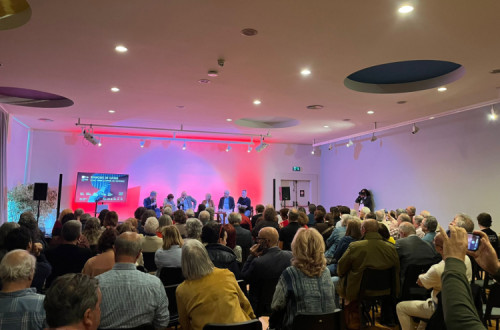 Conversa no Salão Jardim do Coliseu do Porto