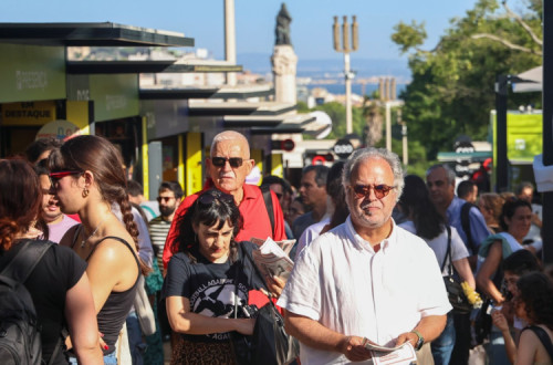 Bloco esteve na Feira do Livro de Lisboa a mobilizar para a greve geral.