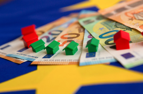 Notas e casas do Monopólio