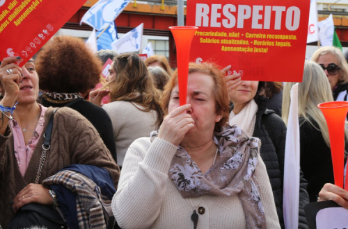 Professores exigem respeito. Foto da Fenprof.