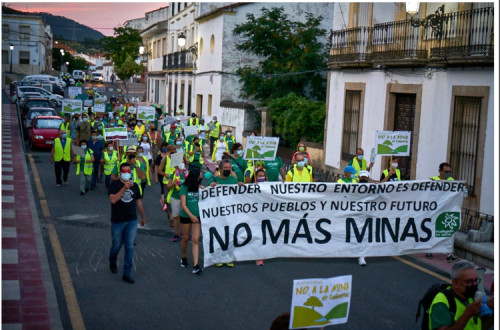 Manifestação contra a mina de Cañaveral. Foto de Plataforma No a la Mina de Cañaveral/Facebook.