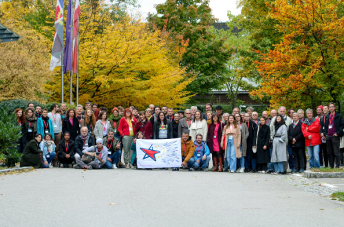 Fotografia dos participantes no encontro sobre cidades futuras e a esquerda. Foto: The Left.