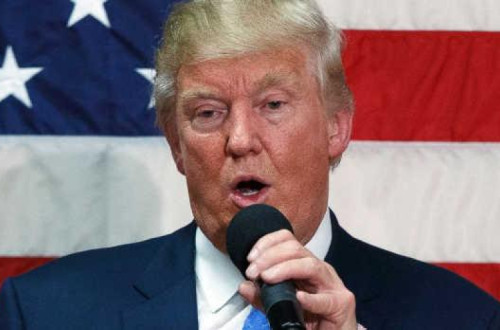 "O apoio a Trump é baseado, pelo menos parcialmente, na raiva disseminada que vem dessa perda de confiança no governo", escreve Joseph Stiglitz