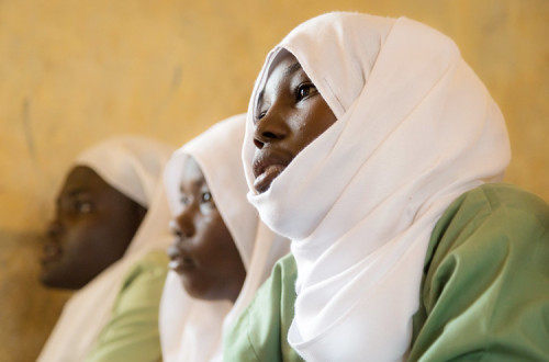 Raparigas sudanesas numa escola da capital, Julho de 2016. Foto de GPE/Flickr.