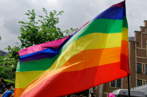 Maioria dos jovens LGBT+ sentiu-se mal no seio familiar durante o confinamento
