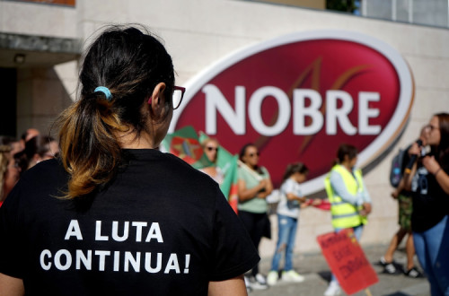 Trabalhadores da Nobre em greve. Foto do Sintab.