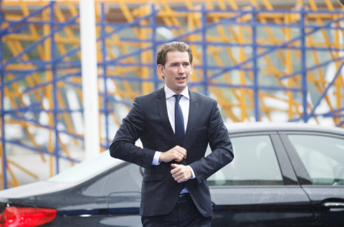 Eleições na Áustria: Sebastian Kurz é reeleito e pondera aliança com extrema direita