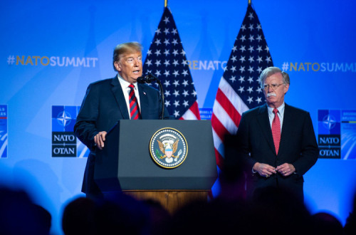Trump e Bolton em 2018