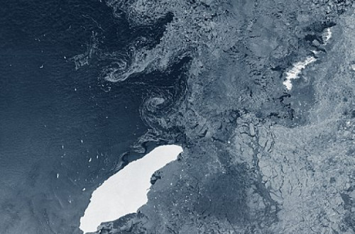 Imagem de satélite do A68a em 5 de julho de 2020. Foto da Agência Espacial Europeia/wikimedia commons.