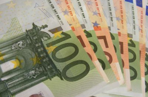 No período do governo PSD/CDS-PP, os últimos dois anos, o peso da carga fiscal sobre o trabalho aumentou de 38% do PIB em 2011 para 41,1% em 2013 - Foto de Public Domain Photos/flickr