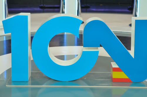 Cenário do debate eleitoral televisivo em Espanha. Novembro de 2019.