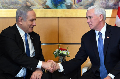 Netanyahu e Mike Pence, o vice-presidente dos EUA encontram-se em Israel em janeiro deste ano.