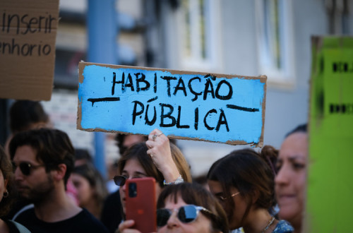Cartaz "Habitação pública