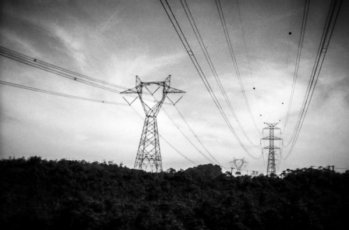 Torres elétricas. Foto de Tiago E. Pereira/Flickr.
