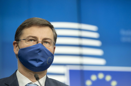 Comissário europeu Valdis Dombrovskis, após reunião do ECOFIN. Foto: European Council